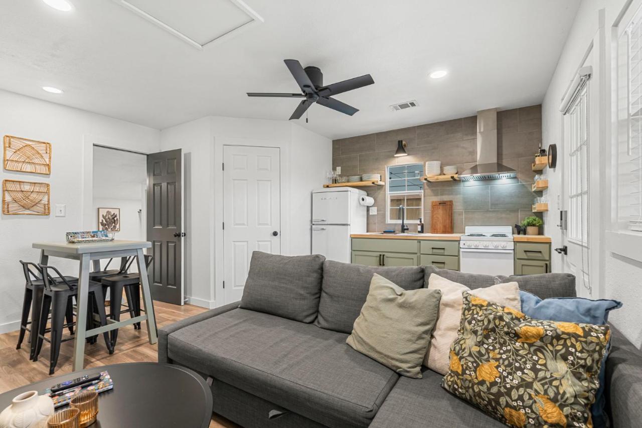New! The Yellow Door- Downtown W/ River Access Wimberley